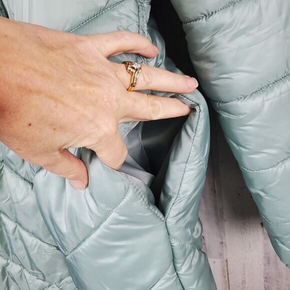 Just Fab Shiny Puffer Jacket Mint Green Size Small - Picture 9 of 12